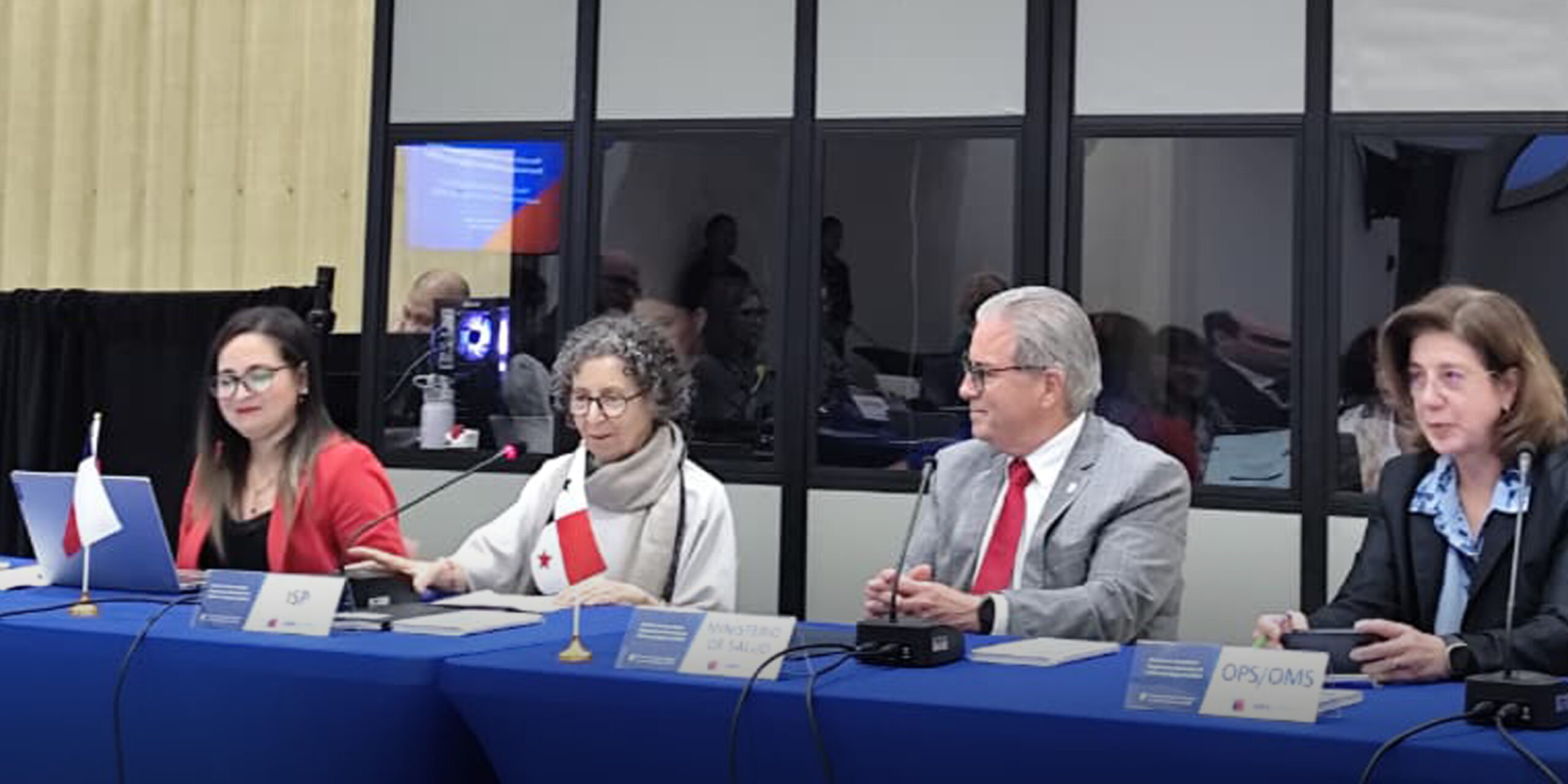 Directora del ISP encabeza reunión de Autoridades Regulatorias de Referencia Regional con llamado a fortalecer la cooperación y la resiliencia sanitaria